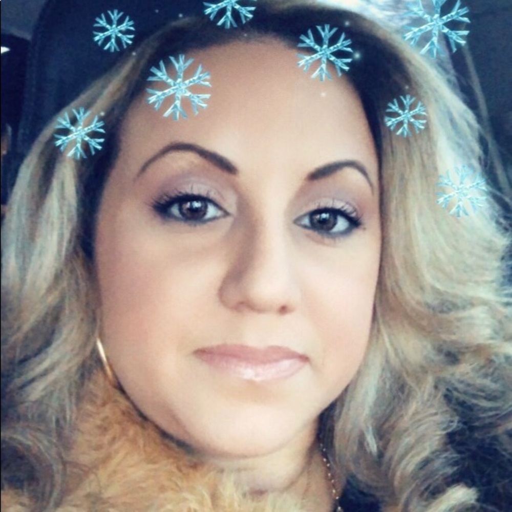 Meet your Posher, Melissa